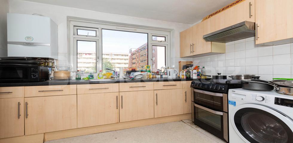 			2 Bedroom, 1 bath, 1 reception Flat			 Kirkstone, Harrington Street, Camden / Euston